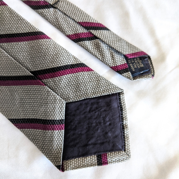 Davidsons of Virginia Silk Necktie - Picture 8 of 10